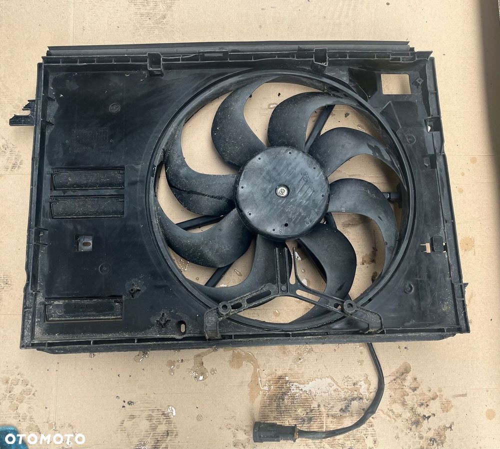WENTYLATOR PEUGEOT 308 T9 3008 508 5008 - 1