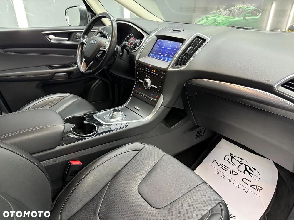 Ford S-Max 2.0 EcoBlue Titanium - 32