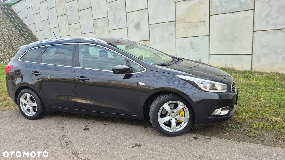 Kia Ceed 1.6 CRDi 128 Platinum Edition - 15