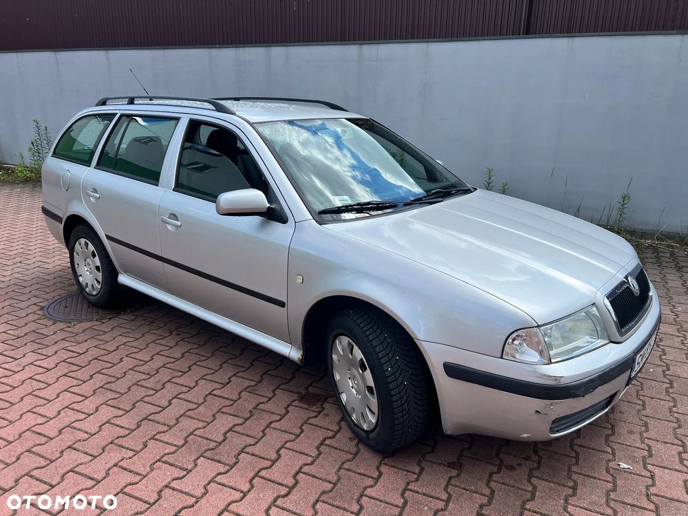Skoda Octavia 1.6 Combi - 2