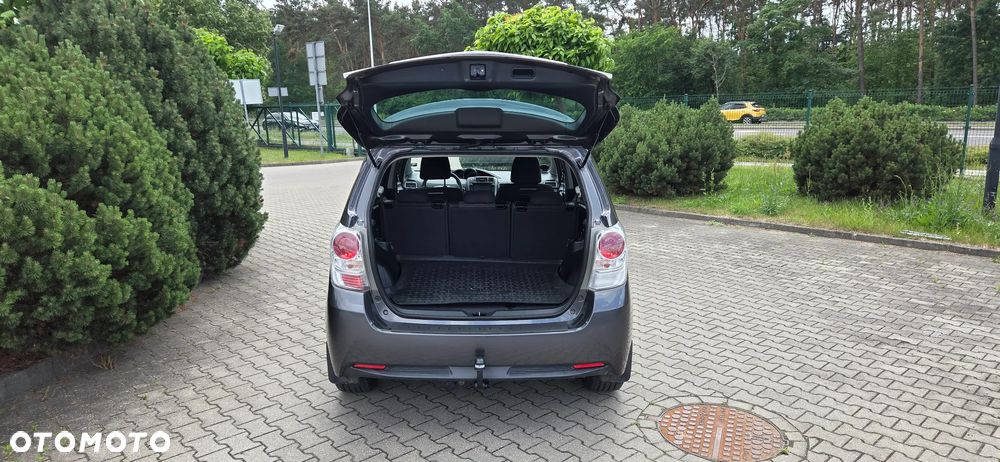 Toyota Verso 1.8 Premium EU5 7os - 34