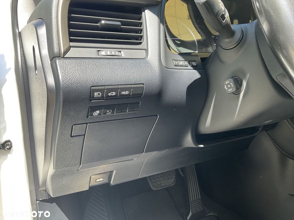 Lexus RX - 23