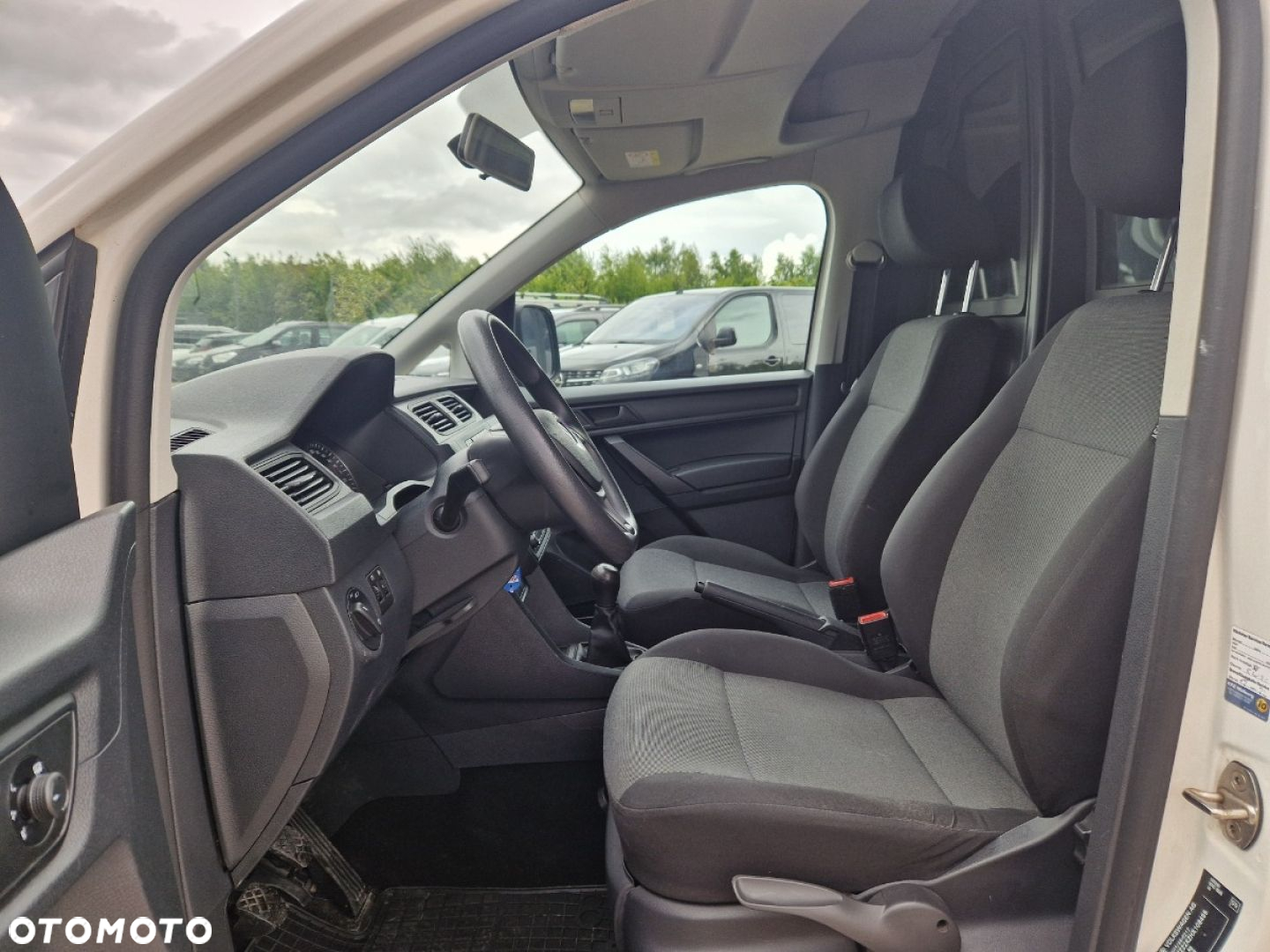 Volkswagen Caddy - 5