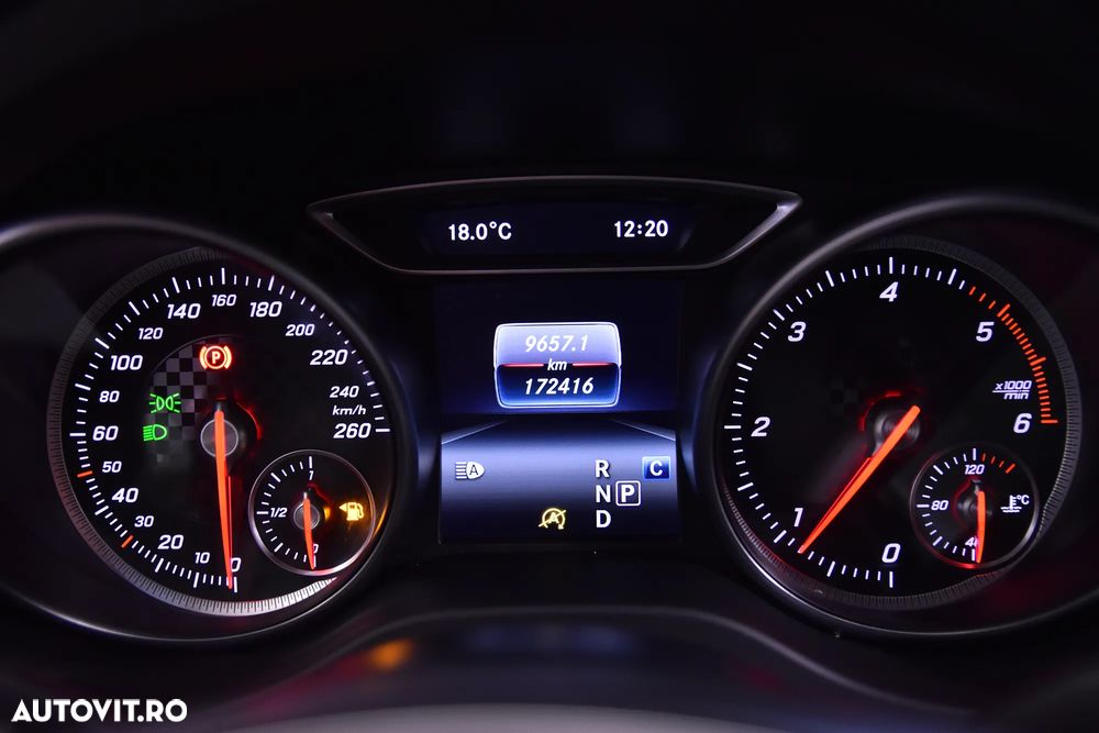 Mercedes-Benz A 200 d 7G-DCT - 10