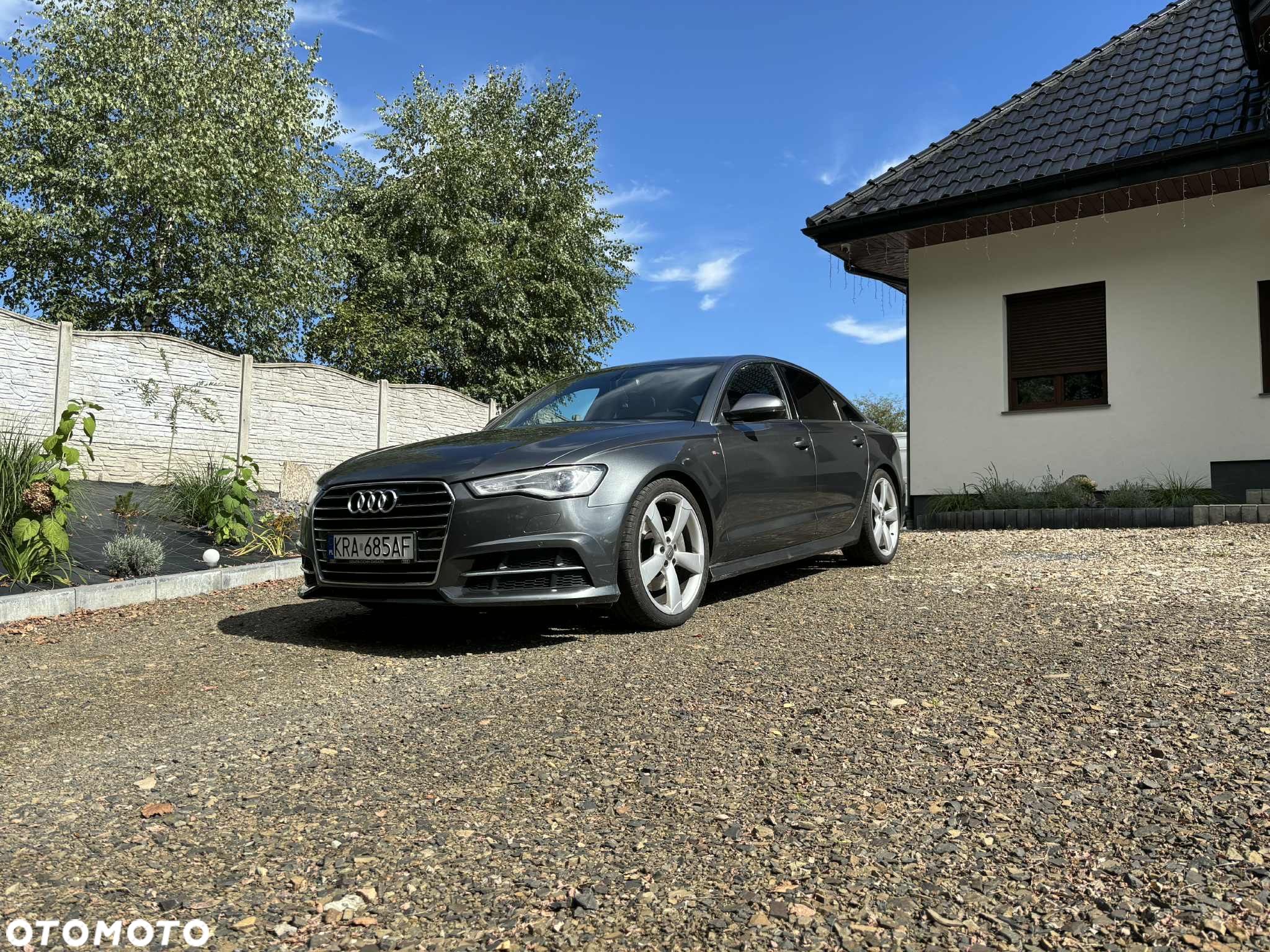 Audi A6 - 1