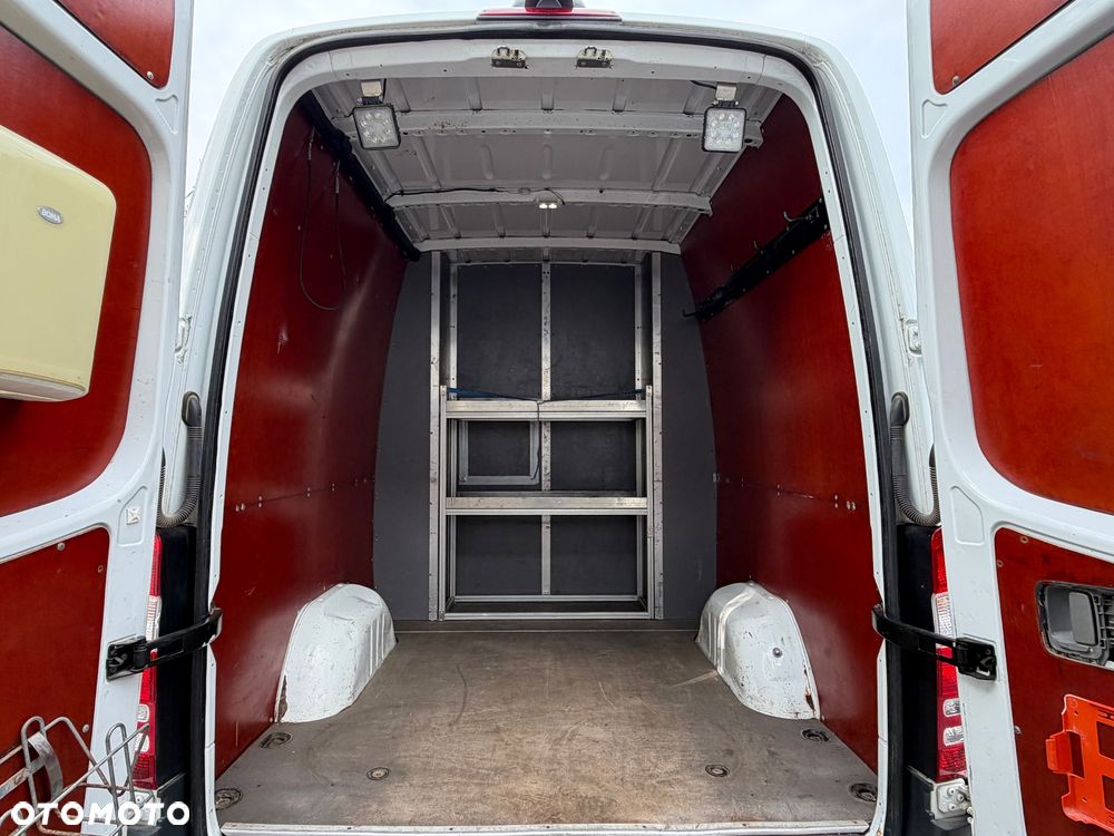 Mercedes-Benz sprinter - 14