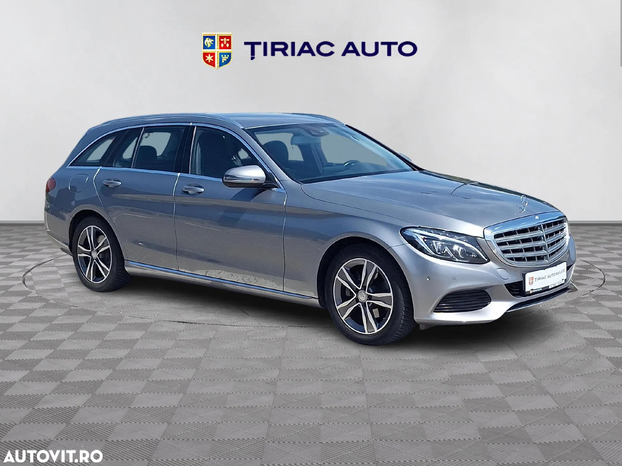 Mercedes-Benz C - 8