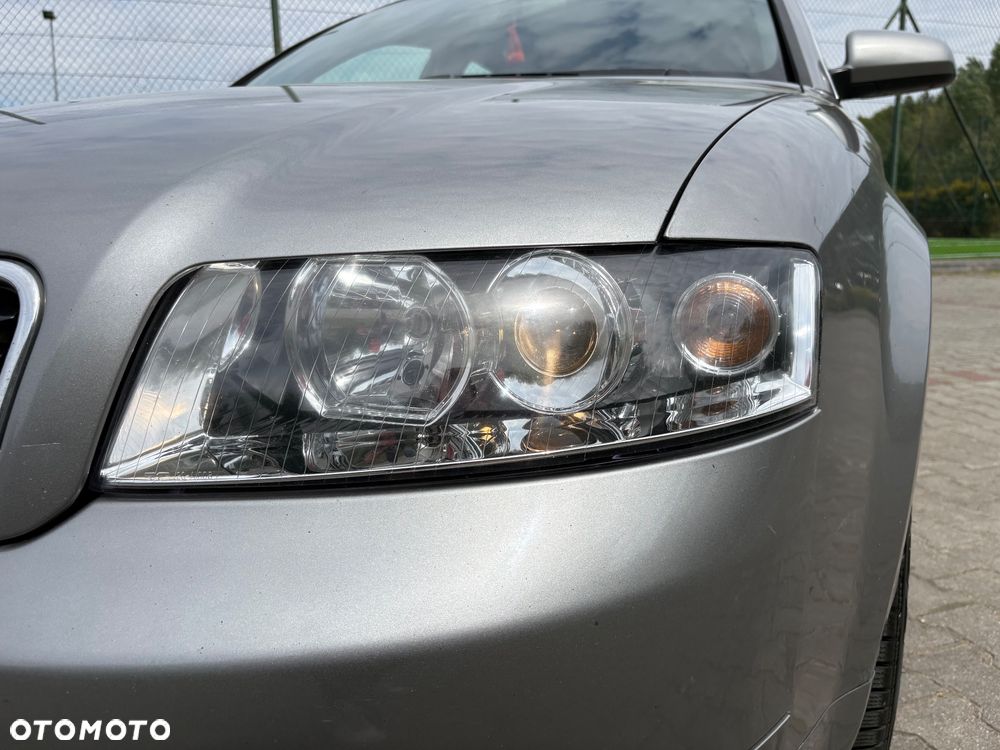Audi A4 Limousine - 15