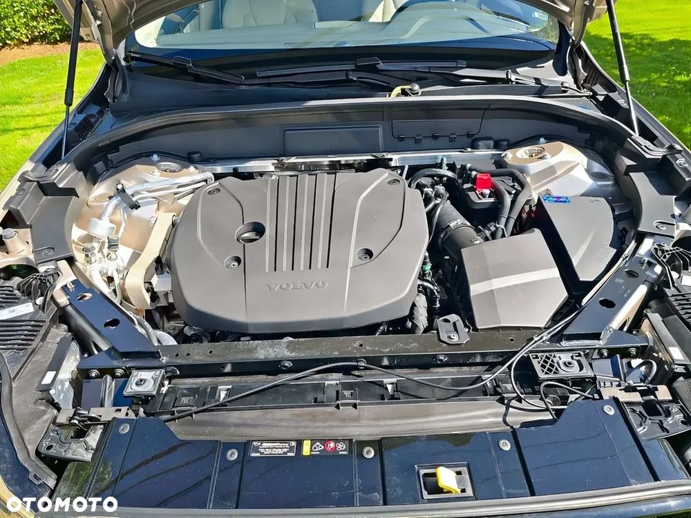 Volvo XC 60 B5 B AWD Plus Dark - 11