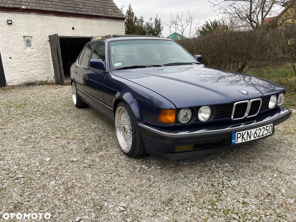 BMW Seria 7 735i - 3