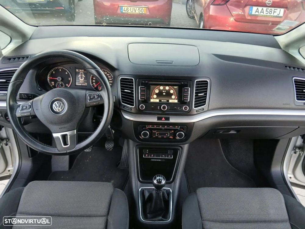 VW Sharan - 11