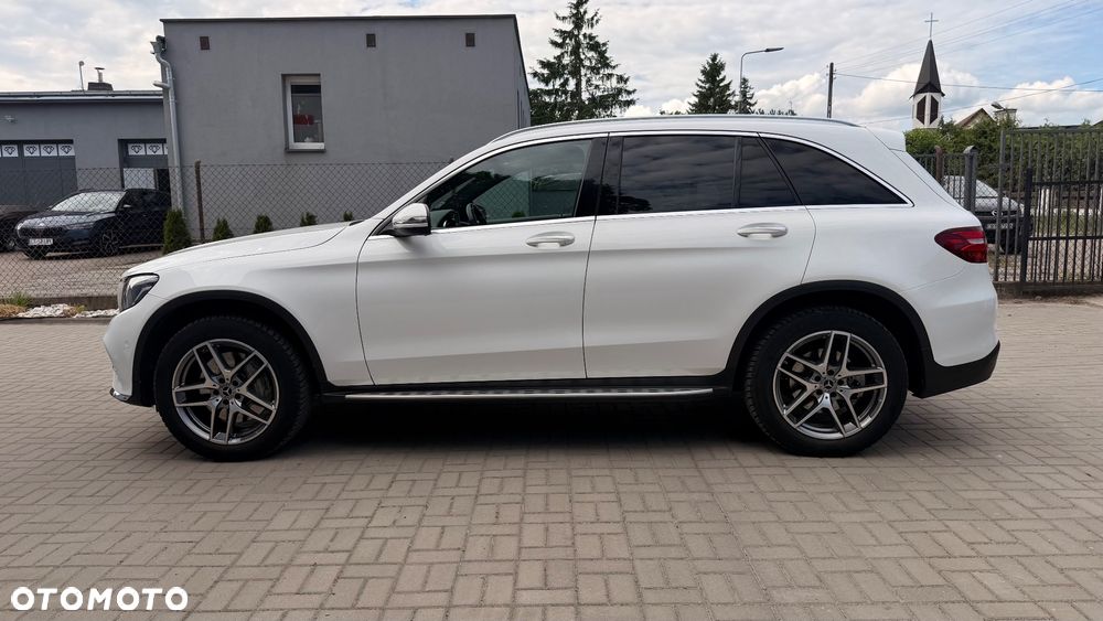Mercedes-Benz GLC 300 4Matic 9G-TRONIC AMG Line - 4