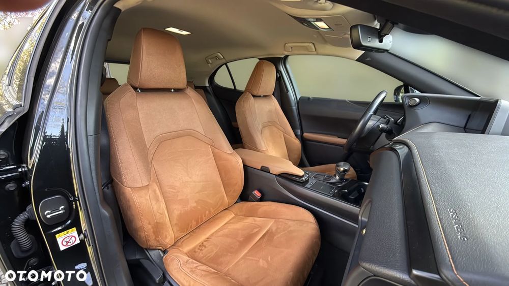 Lexus UX 250h Elegance 2WD - 20