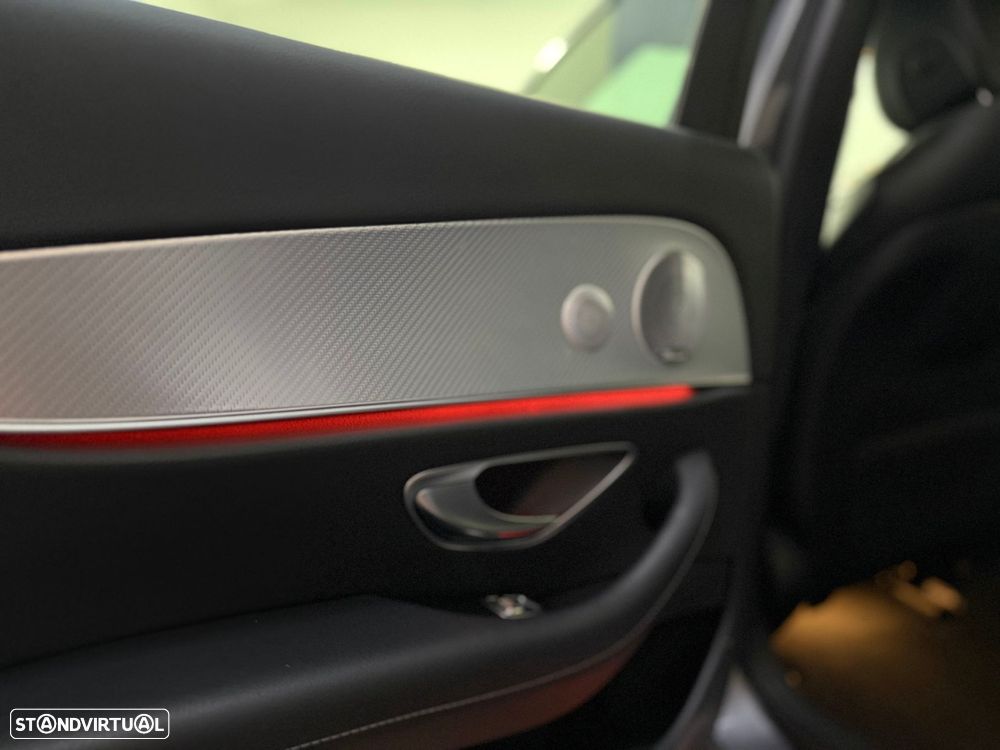 Mercedes-Benz E 300 de Avantgarde - 19