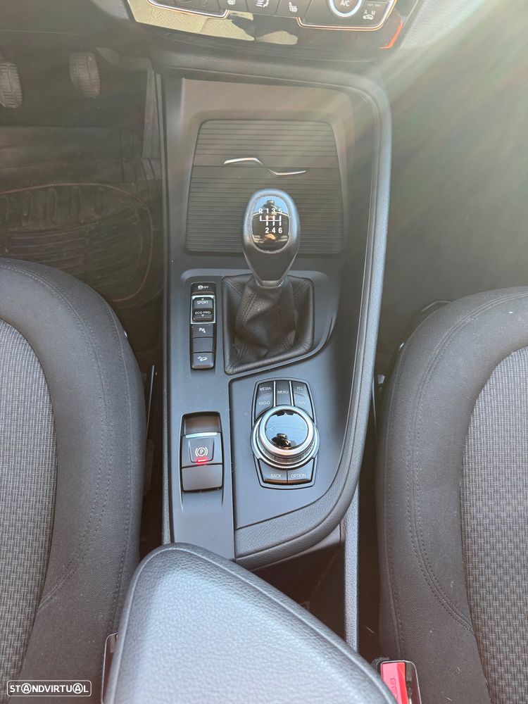 BMW X1 xDrive18d Sport Line - 15