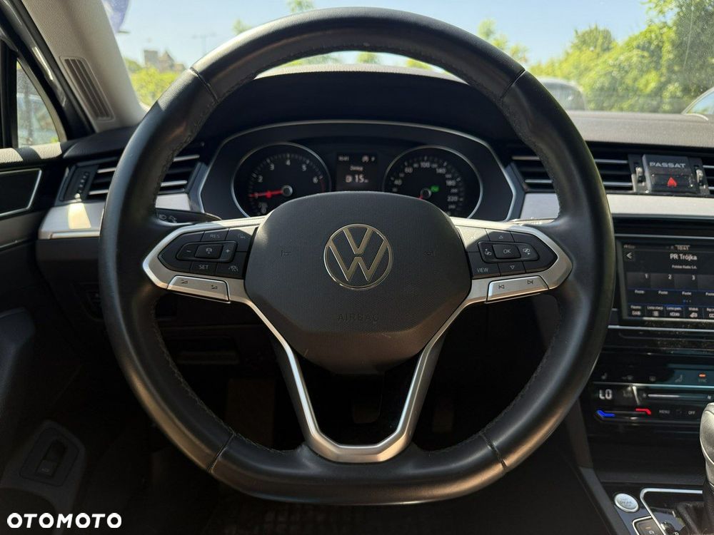 Volkswagen Passat 1.5 TSI EVO Elegance DSG - 8