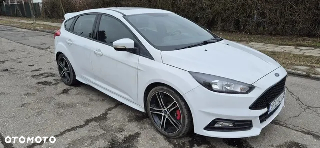 Ford Focus 2.0 EcoBoost ST - 5