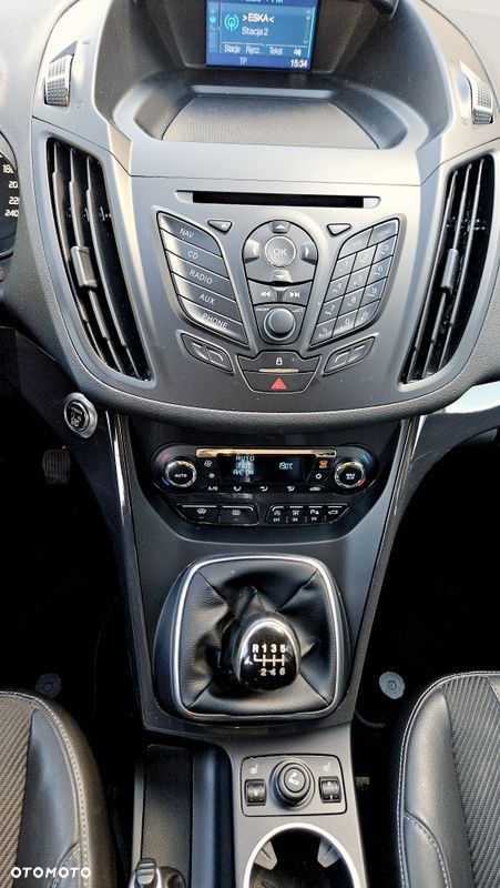 Ford Kuga 2.0 TDCi 2x4 Titanium - 17