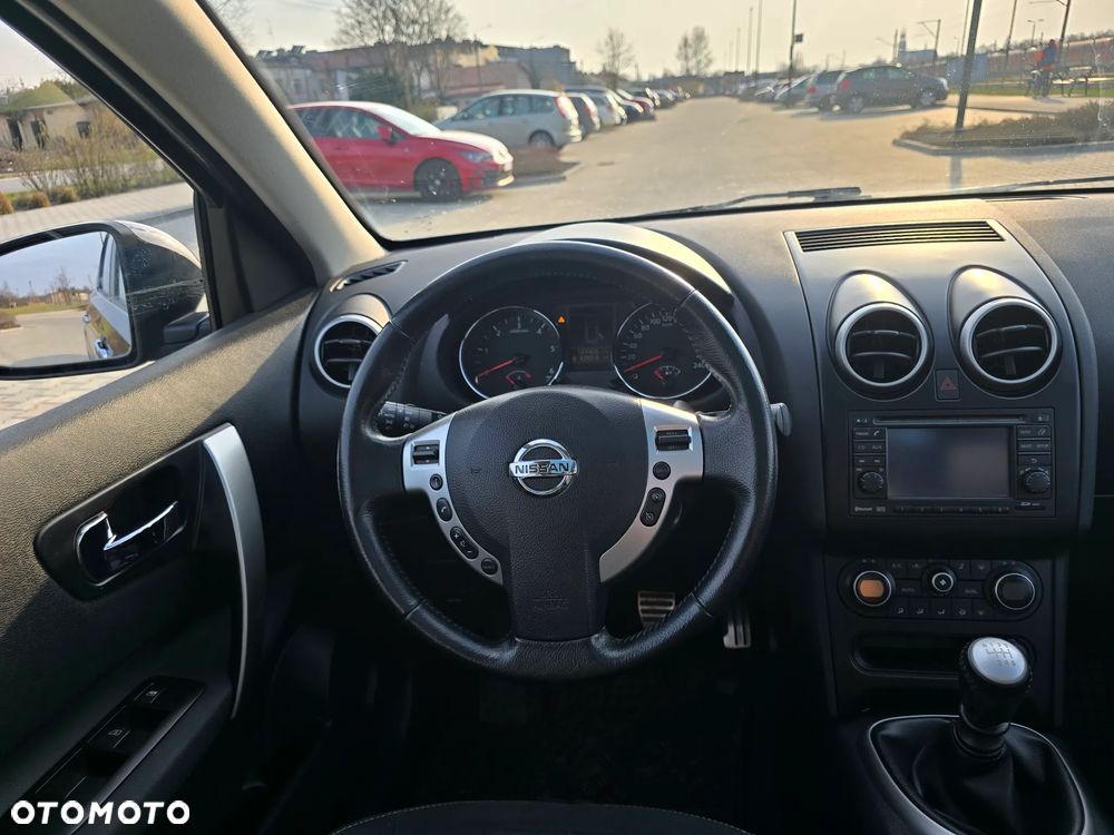Nissan Qashqai+2 - 17
