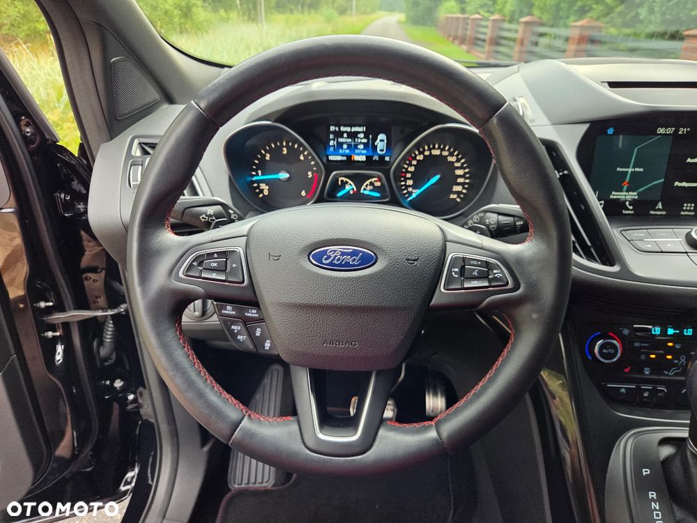 Ford Kuga 2.0 TDCi 4x4 ST-Line - 28