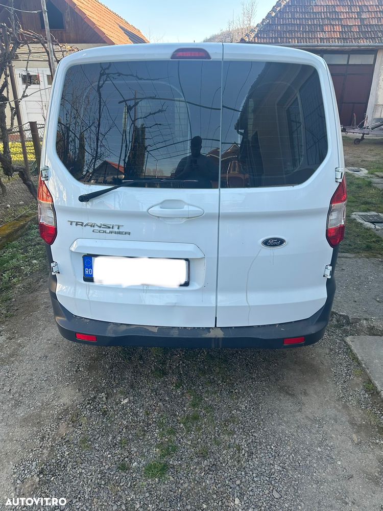 Ford Transit Courier - 7
