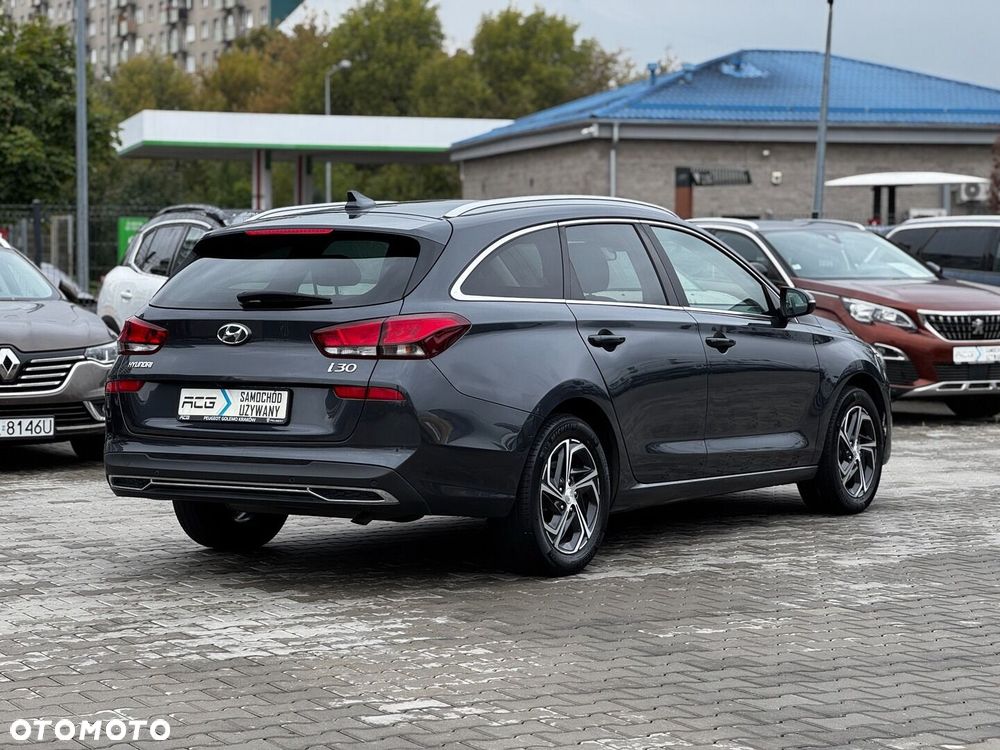 Hyundai i30 1.5 DPI Smart - 5
