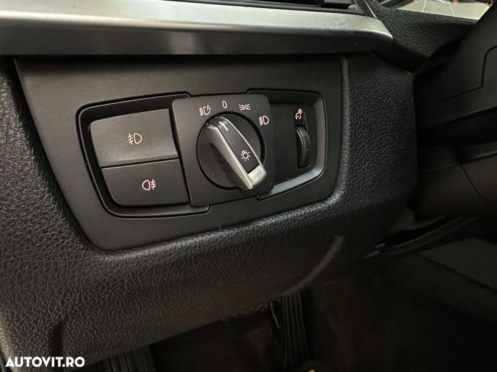 BMW Seria 3 320d Efficient Dynamic Edition Aut. Luxury Line - 25