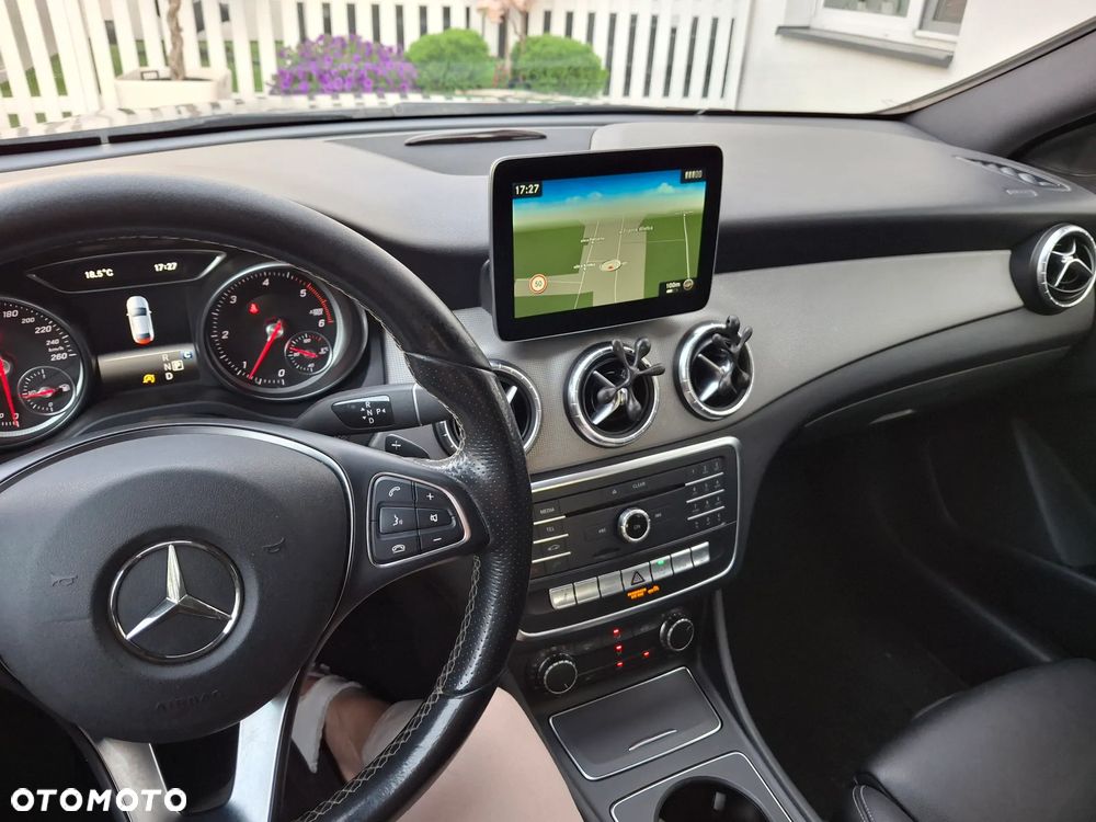Mercedes-Benz CLA - 20
