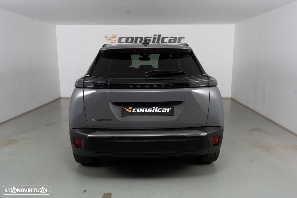 Peugeot e-2008 54 kWh Allure - 6