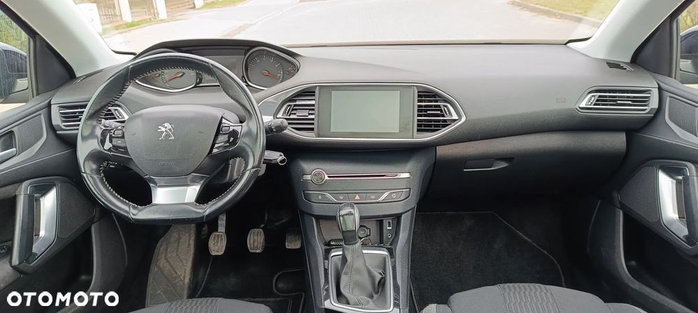 Peugeot 308 - 13