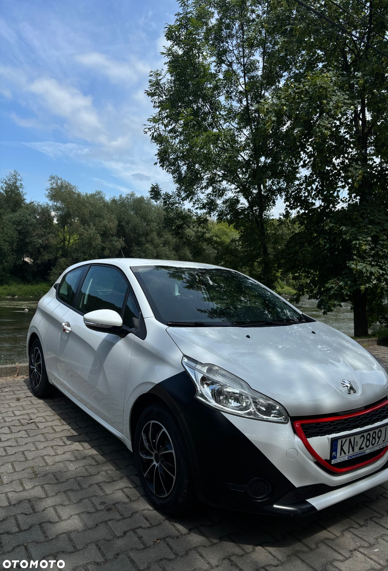 Peugeot 208 - 3