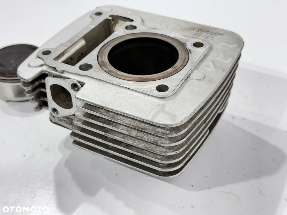 Cylinder Yamaha YBR 125 - 10