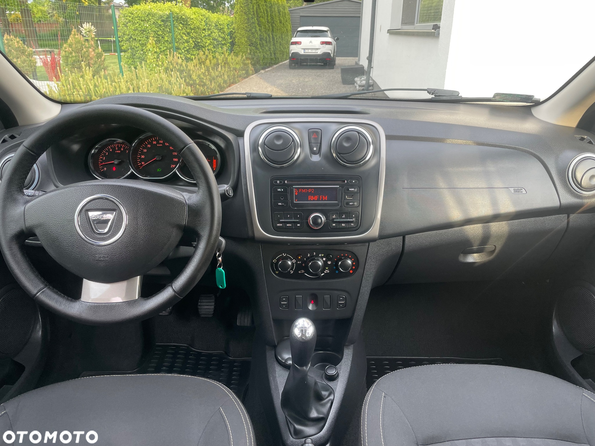 Dacia Logan MCV 1.2 16V Ambiance EU6 - 8