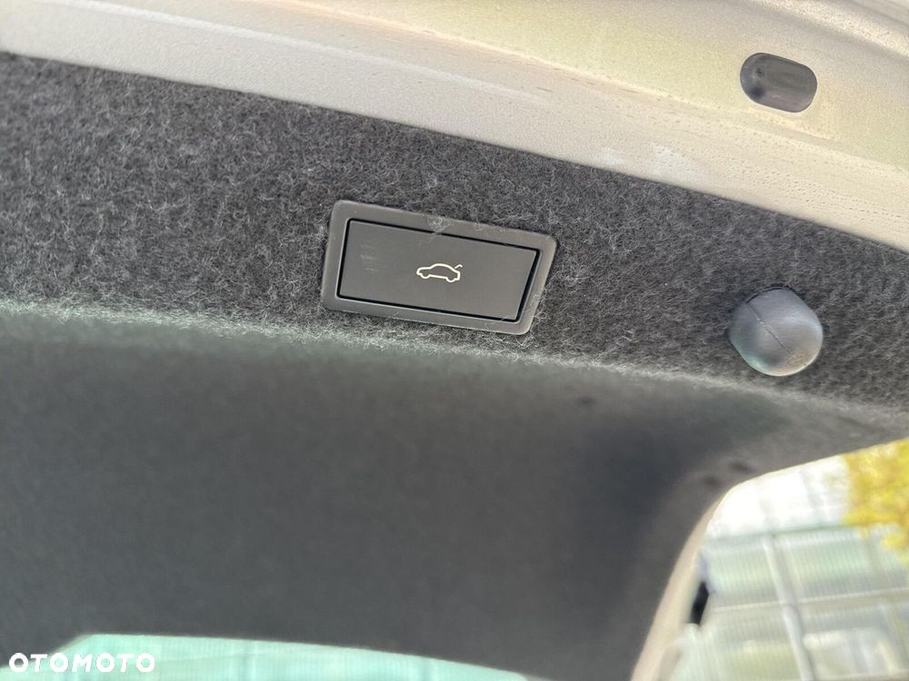 Skoda Octavia 1.5 TSI mHEV Selection DSG - 26