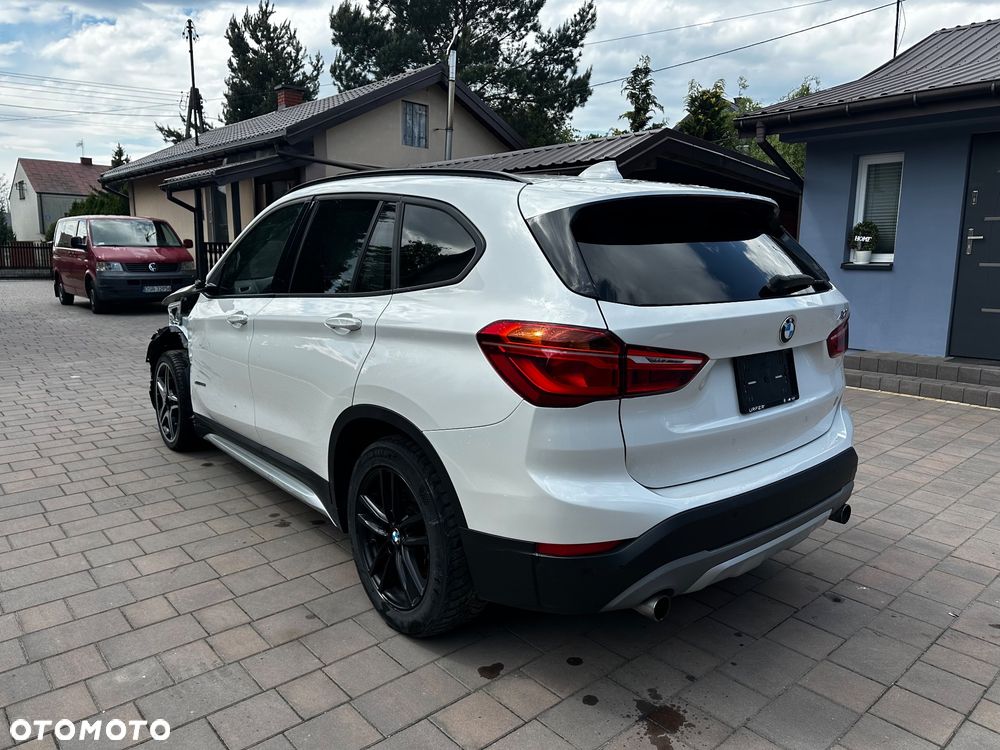 BMW X1 xDrive25i xLine sport - 7