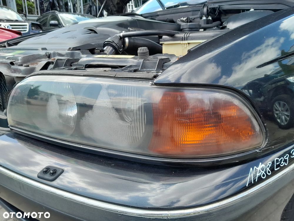 BMW E39 REFLEKTORY LAMPY PRZEDNIE KOMPLET XENON HELLA CZARNY ŚRODEK - 2