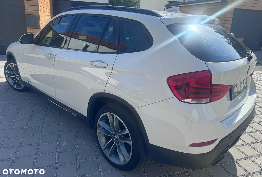 BMW X1 xDrive28i Sport Line - 4