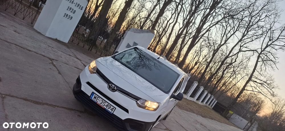 Toyota Proace City - 10