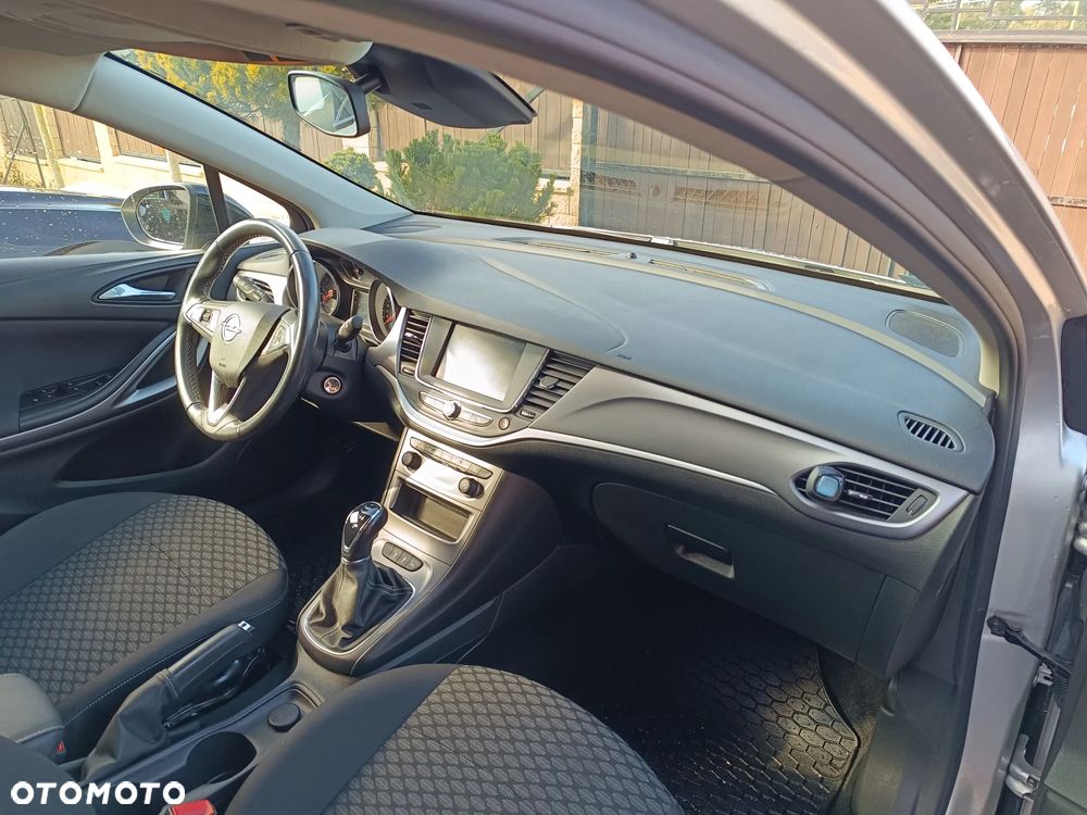 Opel Astra 1.2 T Business Elegance S&S - 23