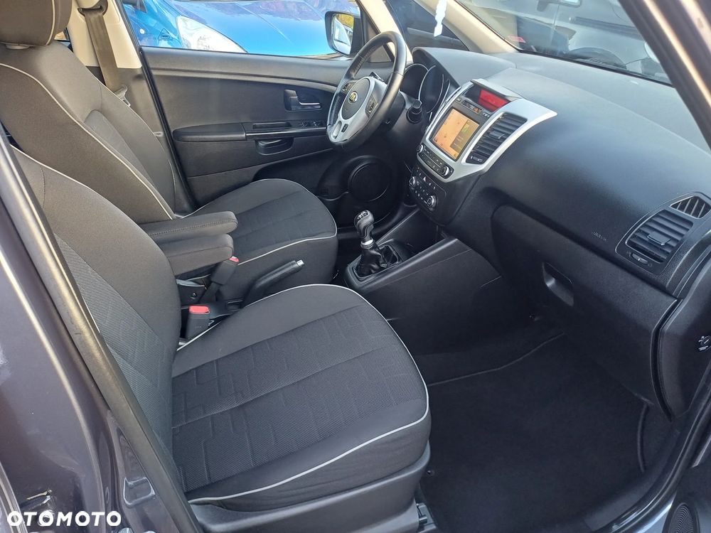 Kia Venga - 20