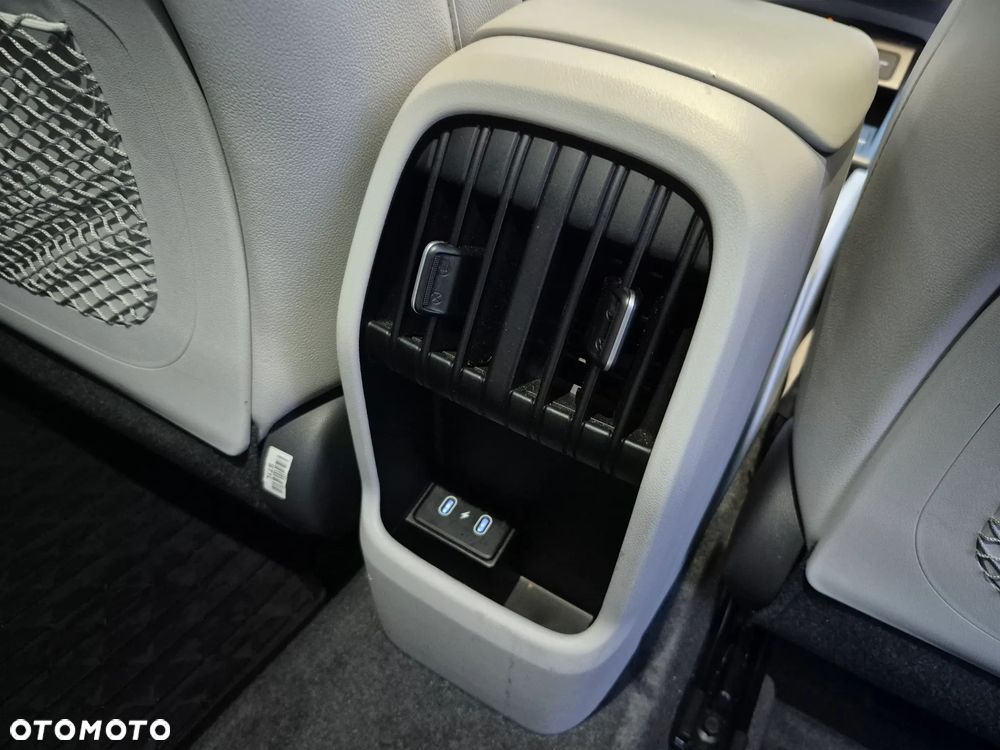 Hyundai Kona 1.6 T-GDI Platinum DCT - 23