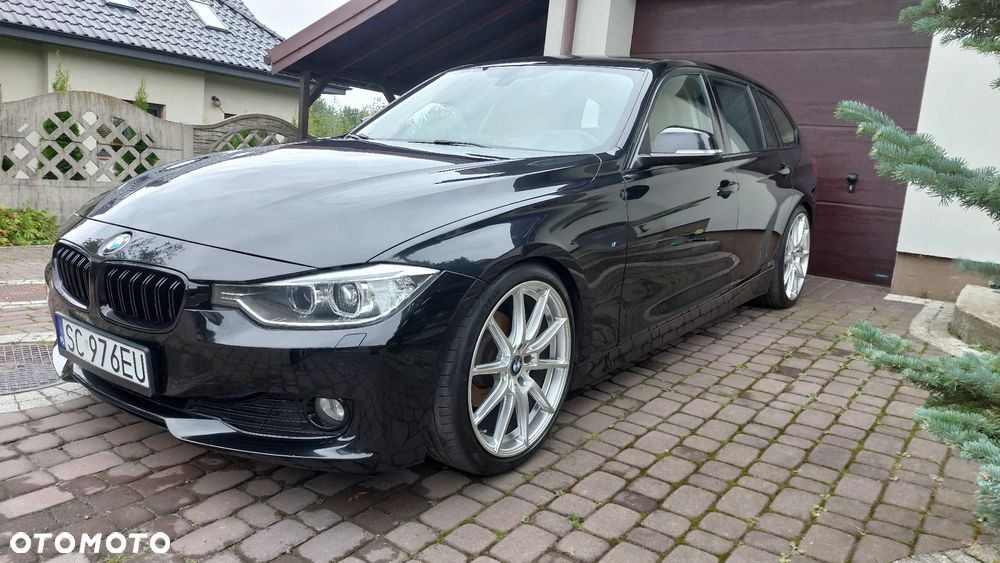 BMW Seria 3 318d DPF Touring Edition Sport - 4
