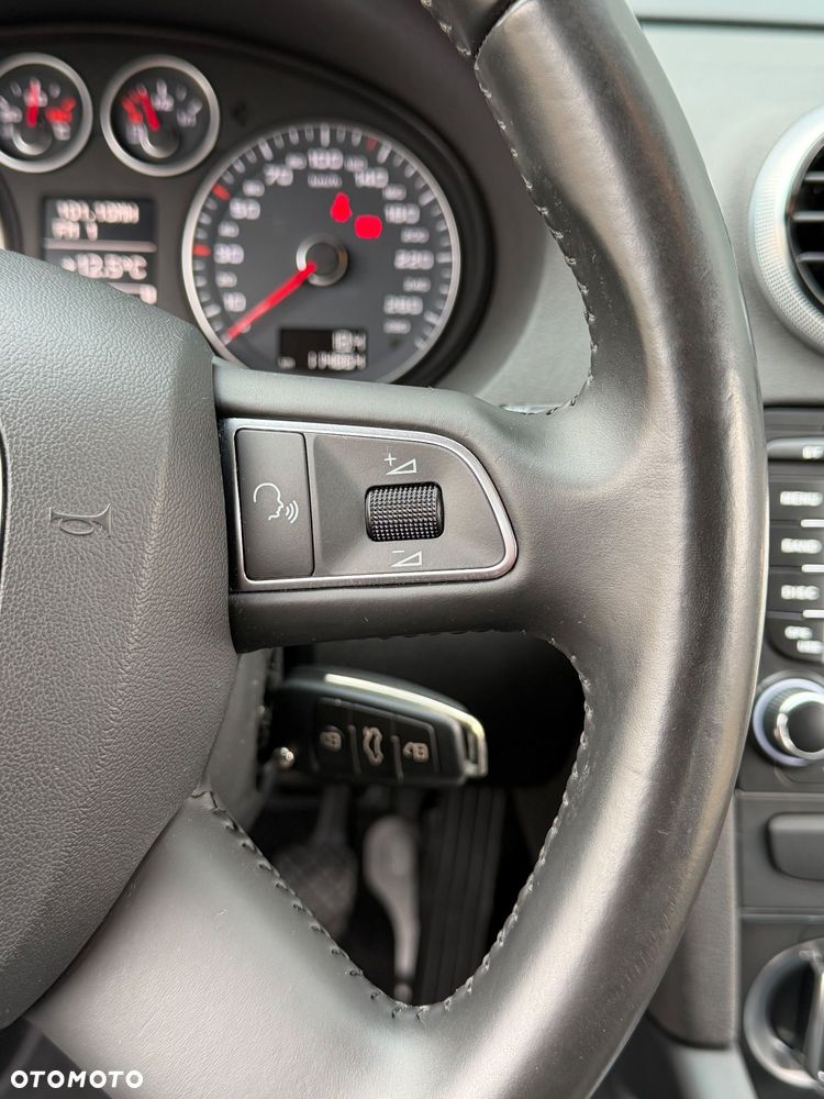 Audi A3 Sportback 1.8 TFSI S line Sportpaket - 13