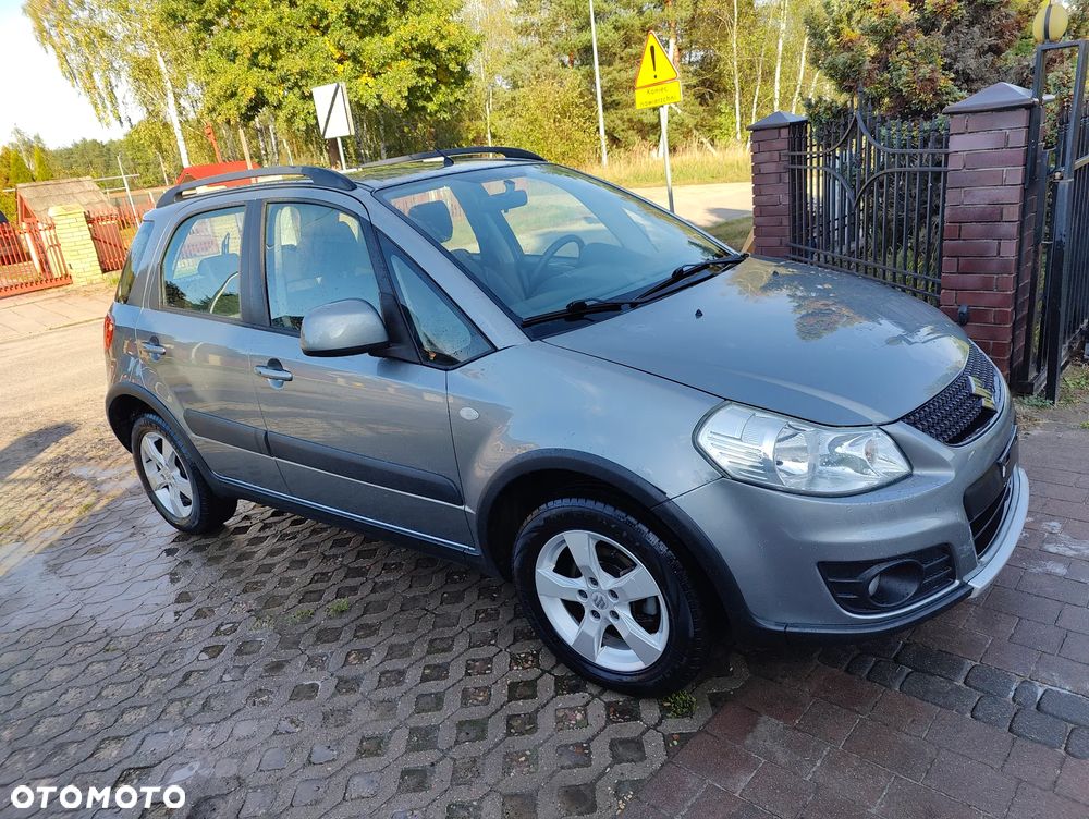 Suzuki SX4 Classic 1.6 VVT 4x4 Comfort - 16