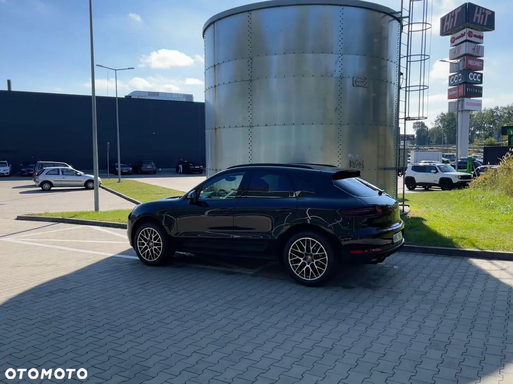 Porsche Macan - 16