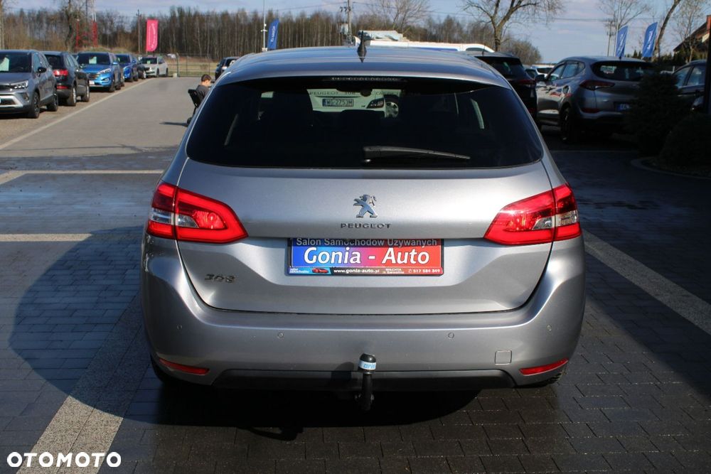 Peugeot 308 - 6