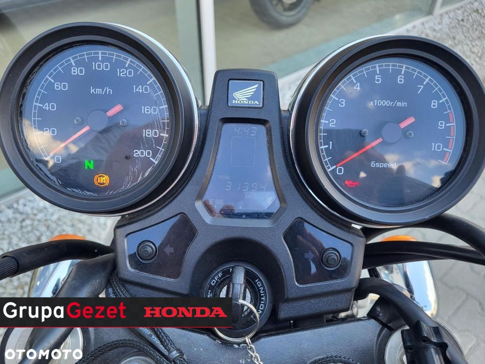 Honda CB - 9