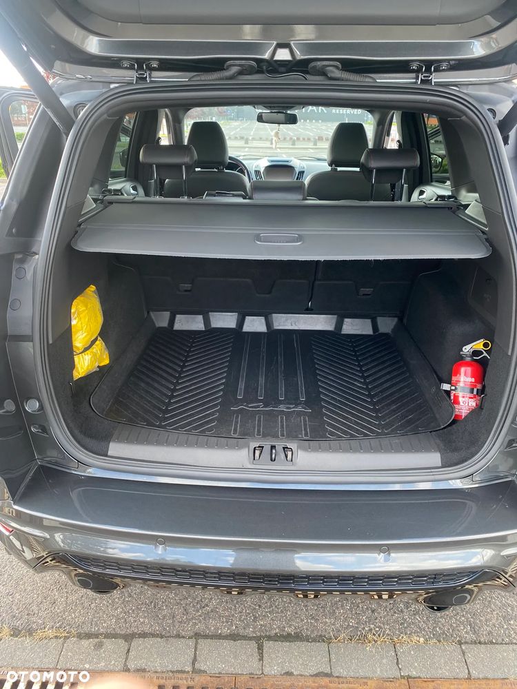 Ford Kuga - 14