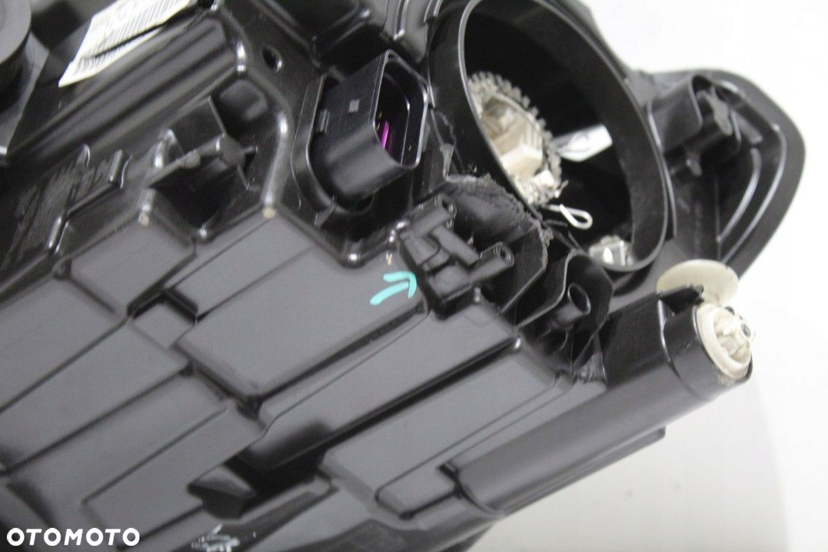 VW Caddy 2K1 Lampa Przód Przednia Prawa Xenon Uszkodzona Przetwornica - 3