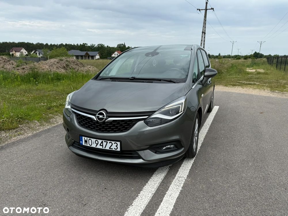 Opel Zafira 1.4 T Cosmo EU6 - 1